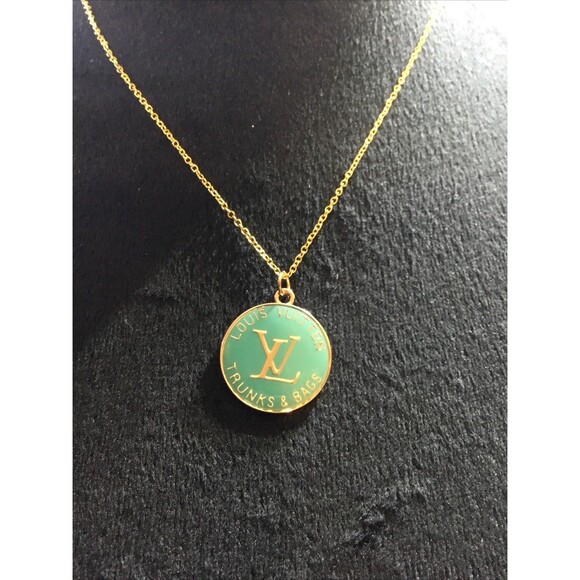 Unbranded Gold Tone Fashion Trunks & Bags Charm w/ 18” Gold Tone Necklace L-V - Picture 2 of 6